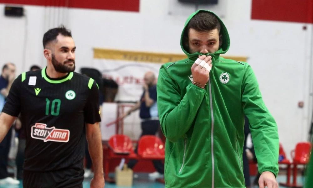 Επεισόδια πριν από το Ολυμπιακός–Παναθηναϊκός στο Βόλεϊ: «Βροχή» οι μολότοφ, δακρυγόνα από την αστυνομία